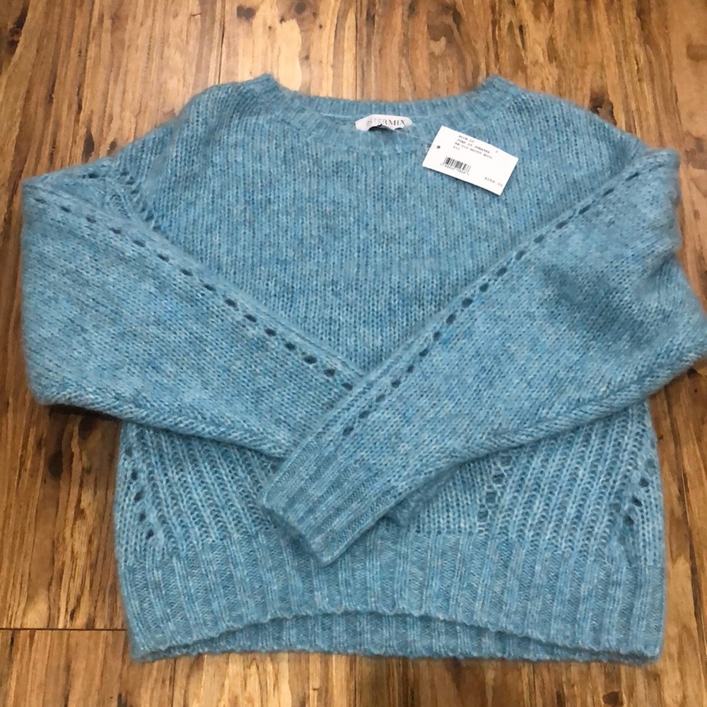 INTERMIX Sweater / Joan Balloon Sleeve